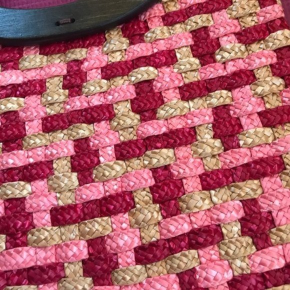 New!! 🌺 Wheat Straw Handbag 🌺 - Picture 3 of 7